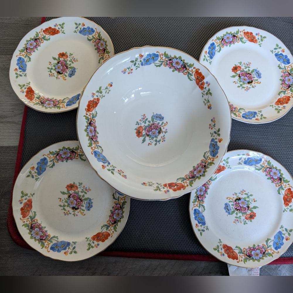 Dishes and bowel sets